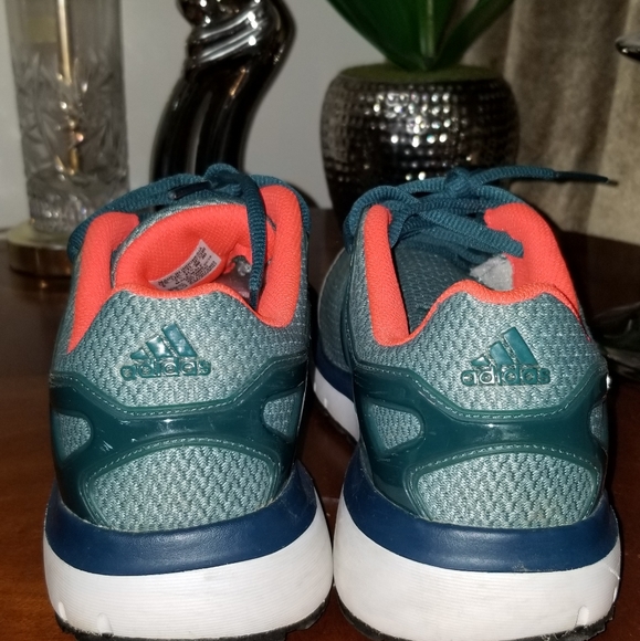 Unisex Adidas Sneakers - Picture 5 of 8